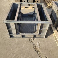 林潭乡道路路基边坡U型排水槽模具