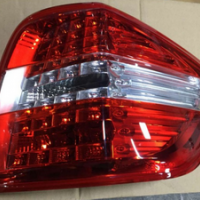 奔驰W164 ML级后尾灯 ML320 ML350