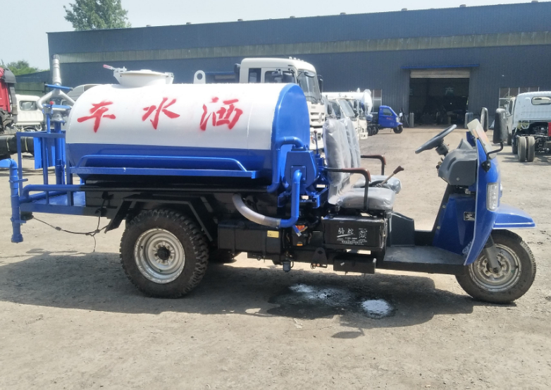 电动洒水车如何更换滤网