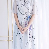 原创设计师款真丝连衣裙 品牌折扣女装 库存服装供应