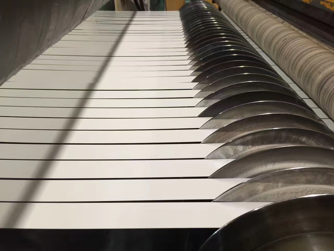 金属材料钢板分切加工金属制品生产加工及销售