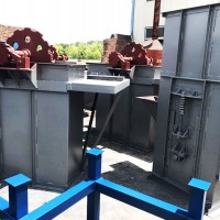 石英砂斗式提升机  防尘连续式料斗颗粒提升输送机