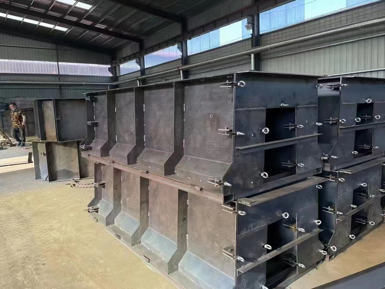 河道集水槽模具堤坝集水槽模具加厚设计产品