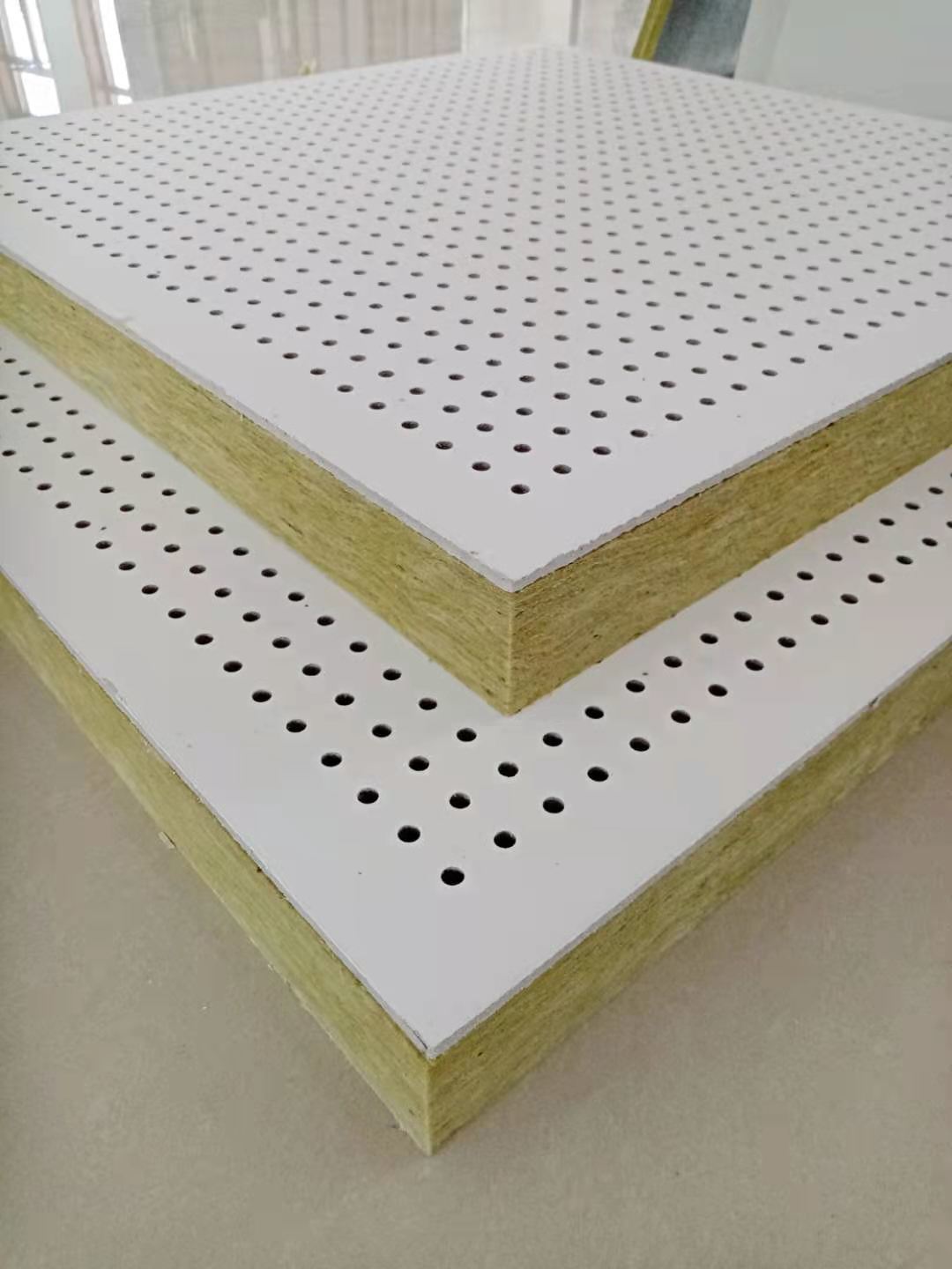 石膏/硅酸钙板复合吸音板 穿孔复合板 机房电梯井专用