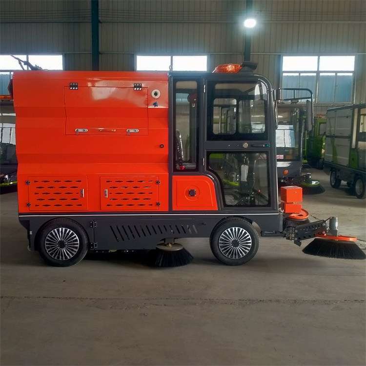 供应多功能电动四轮道路清扫车报价表源头生产厂家