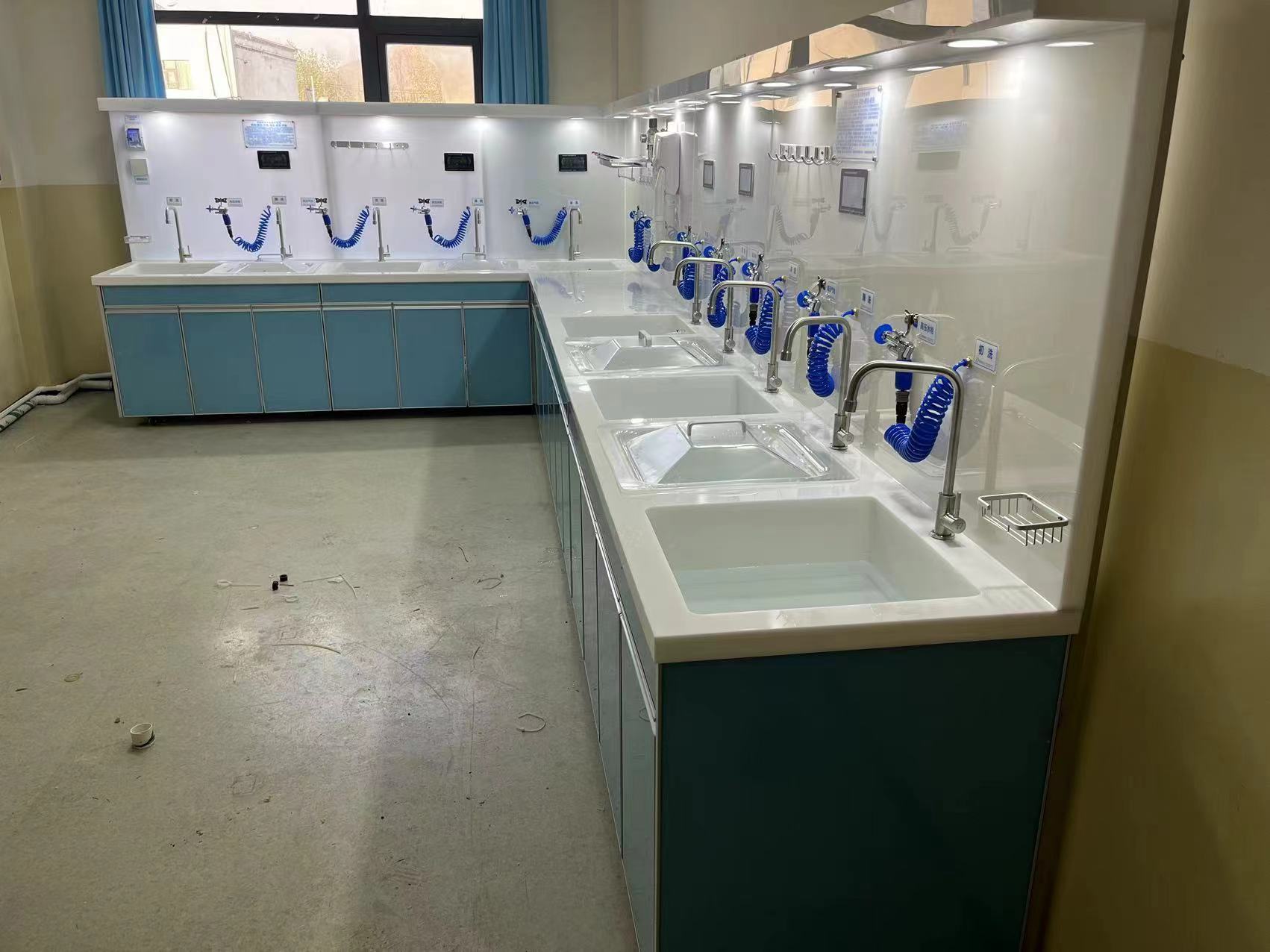 清洗工作站 多槽分级、外形美观、优选材质、无缝角耐酸碱