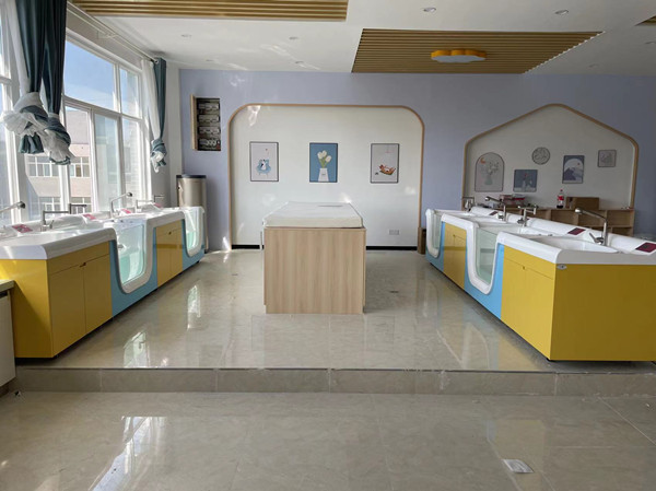 新生儿洗澡盆全套设计   婴儿洗浴设备 定制高分子游泳池