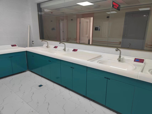 婴儿洗浴中心一体化新生儿洗澡设备护理台恒温婴幼儿游泳池