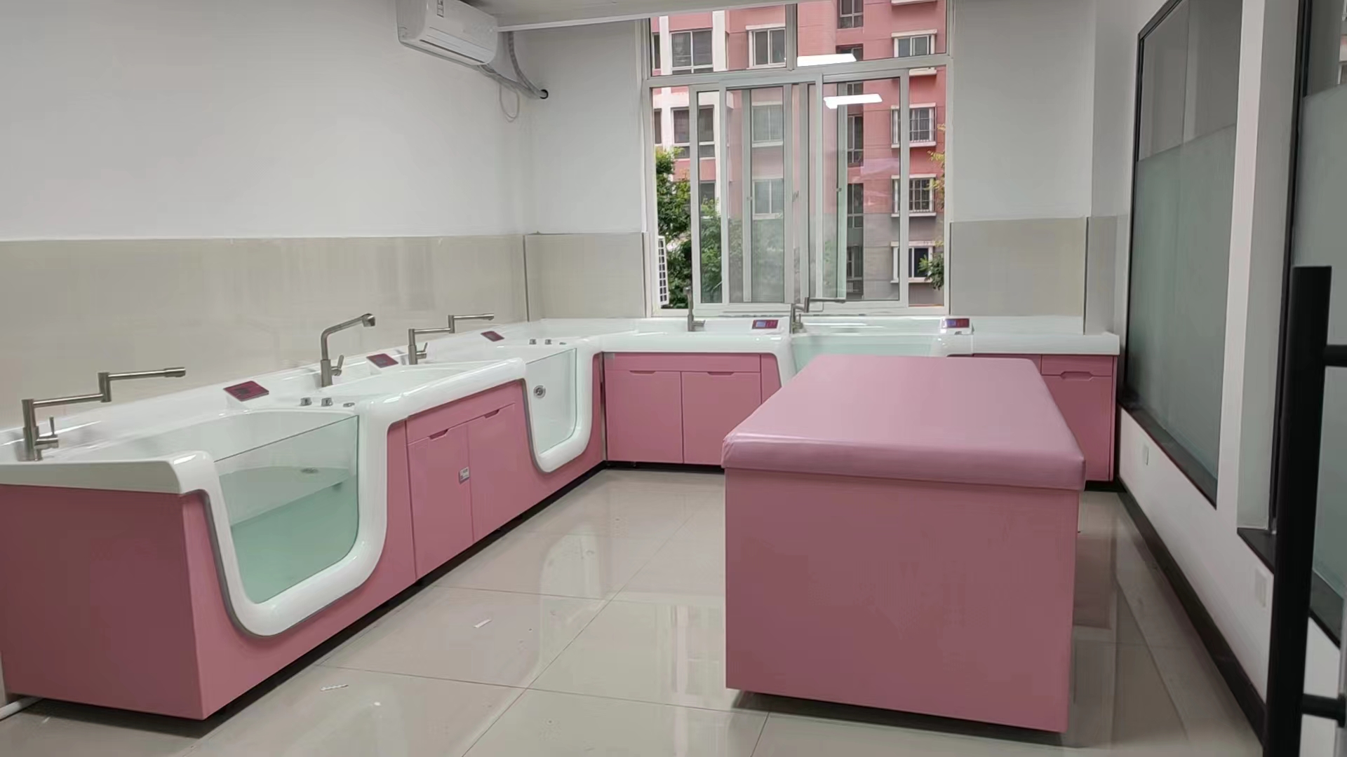 婴儿洗浴设备 一体式防腐防潮 可定制生产