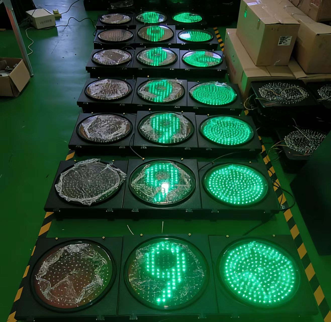 供应济南市交通信号灯