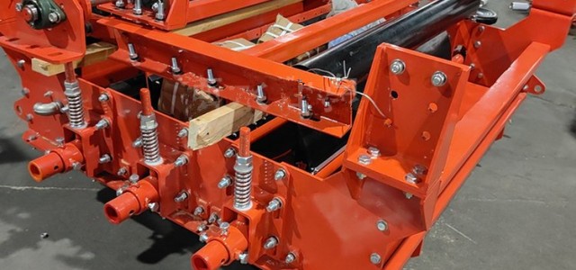 使用皮带清洗设备的效果 安装回程输送带清扫箱