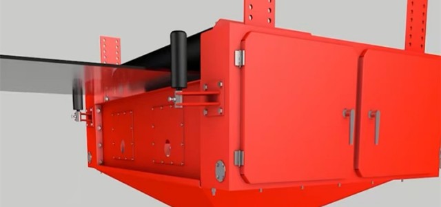 输送带面的清洁设备 回程智能皮带清扫箱 在使用中的效果